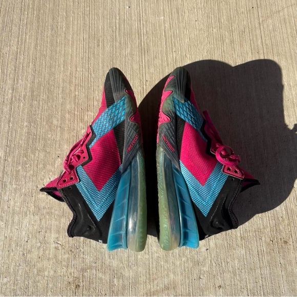 Mens Black and Pink Athletic Shoes - Picture 5 of 7